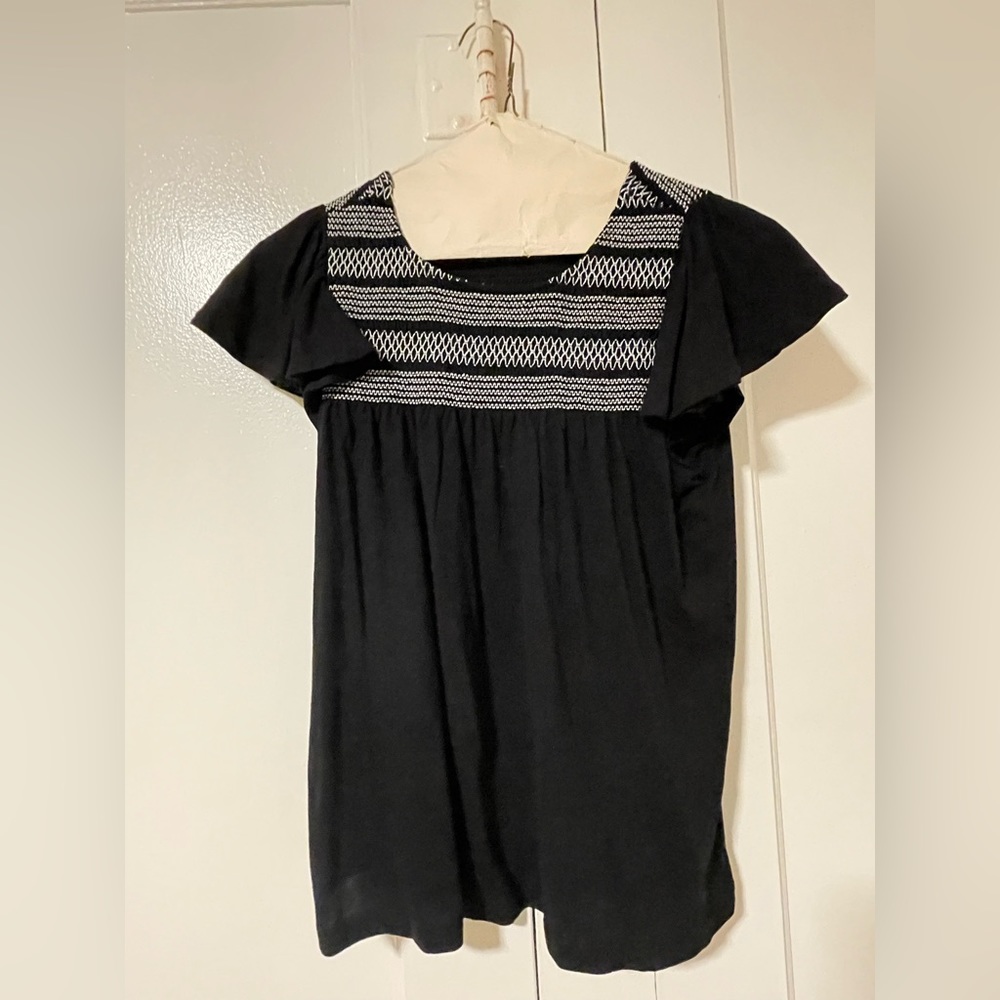 LOFT: black tee with white woven detailing